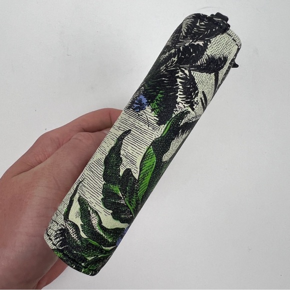 Christian Dior Toile De Jouy Tropical Printed Leather Snap Wallet - Picture 8 of 8